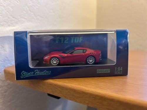 Stance Hunters 1:64 Ferrari F12 TDF ~ rot