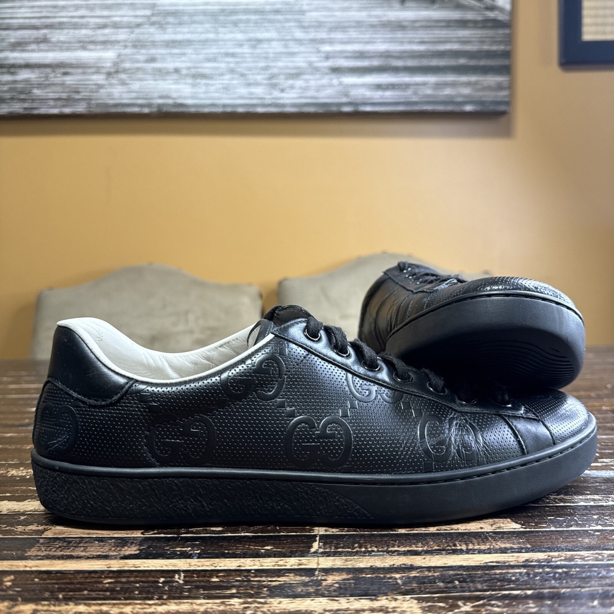 GUCCI Black Ace GG Embossed Sneaker Mens Size 8.5 US/ Gucci