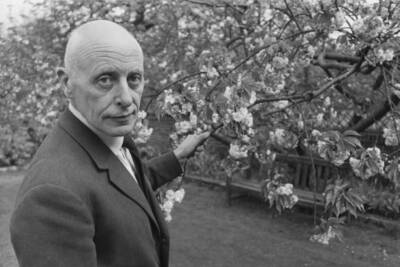 British gardener and landscape architect Russell Page, April 1966. - Old Photo