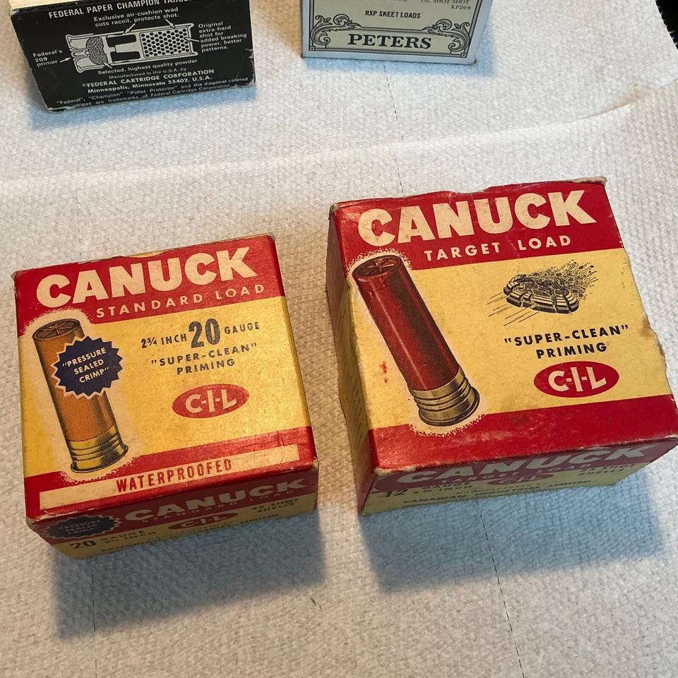 Vintage Canuck Peters Shotgun Shell Empty Boxes - Image 3 of 4