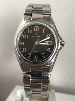 Festina Damenarmbanduhr schwarzes Zifferblatt mit orangem Datum arabische Zahl F16375/8