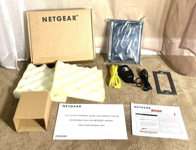 Netgear N300 Wireless Router WNR2000 V2 W/Cord, Wires. Open Box. Router Sealed.