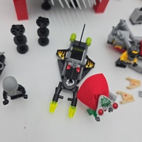 LEGO&reg; Space Police 5980 - Squidmans Pitstop - Limited Edition As Pictured