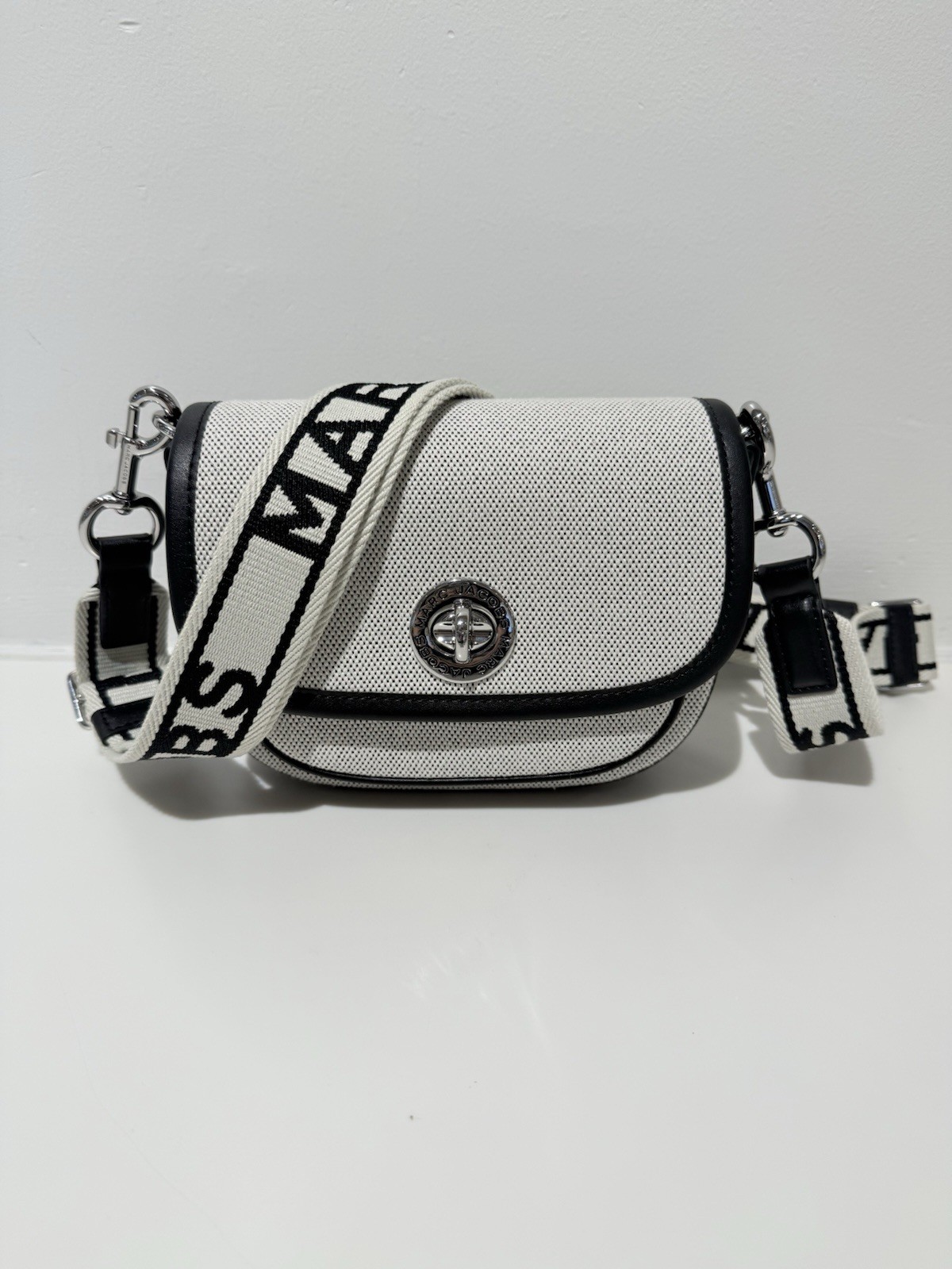 NWT Marc Jacobs Small Turnlock Saddle Crossbody - Beige Multi