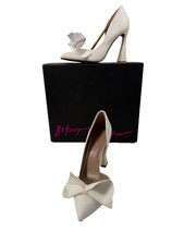 Betsey Johnson Ivory Glitter Bow Heels size 6 Bridal Wedding Party Prom Glam Pum