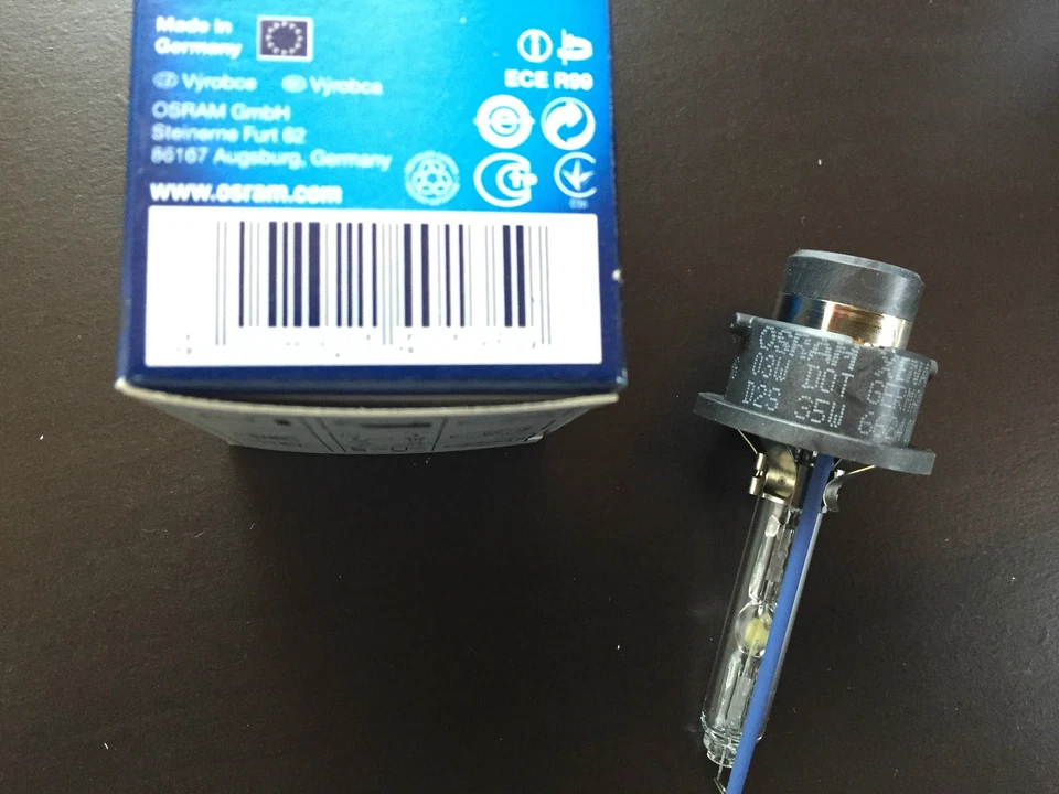 Osram Cool Blue Intense Xenarc D2S 66240CBI 66240 CBI 35W P32D-2 Xenon Lamp - Image 3 of 4