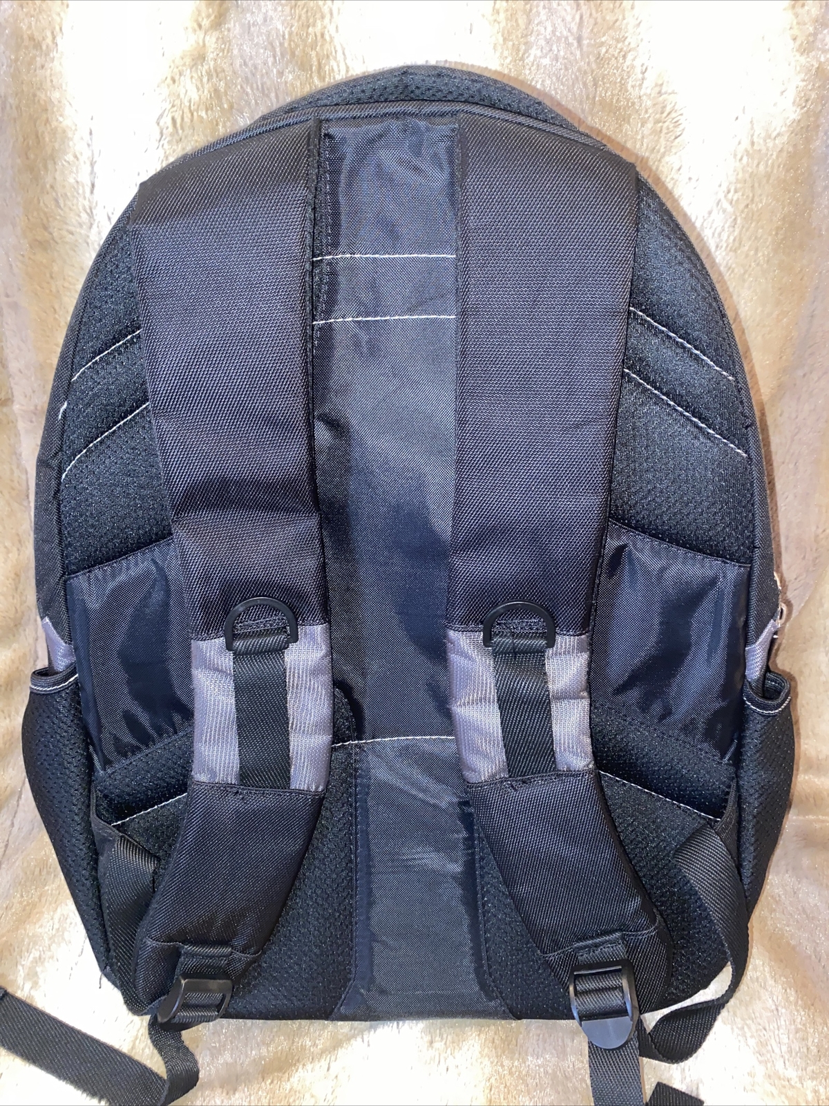 Backpack Laptop Solo Vector VTR724-4/28 16&rdquo; black