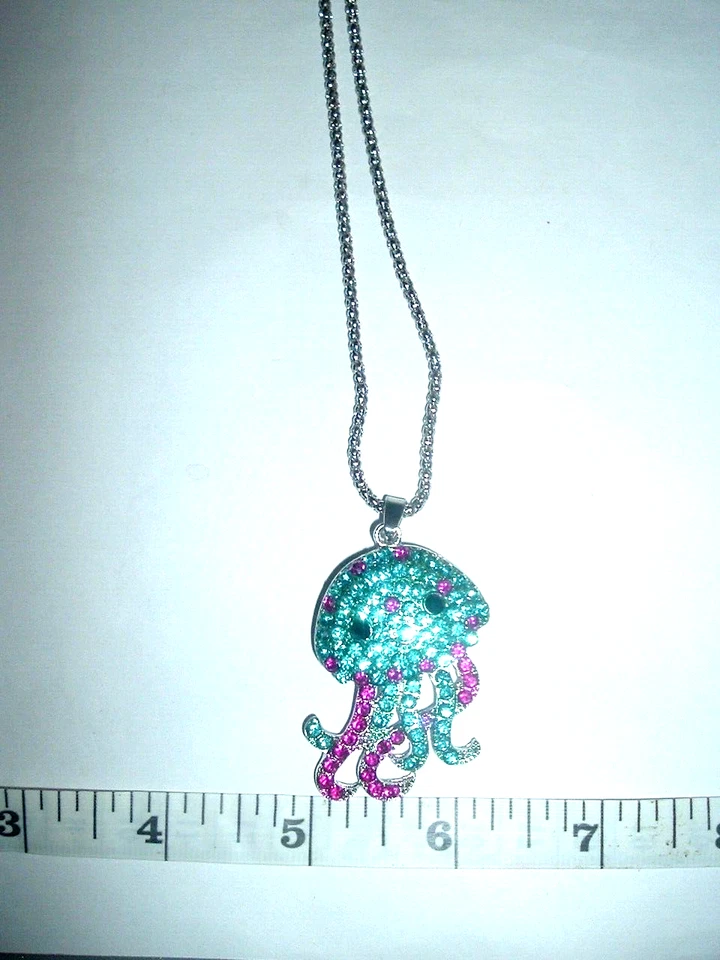 Colar Betsey Johnson Mix Pavê Cristal Azul + Strass Rosa Água-viva Novo com etiquetas - Imagem 4 de 4