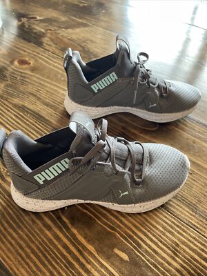 Puma Womens size 6