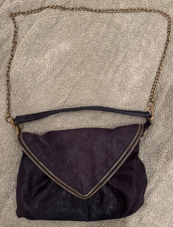 Bolso de mano grande de cuero vegano Matt & Nat sobre negro con cremallera Foto 3 de 4