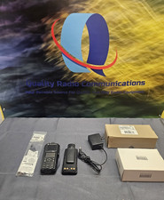 Motorola XPR7550e 403-512 MHz UHF Two Way Radio w Charger AAH56RDN9WA1AN