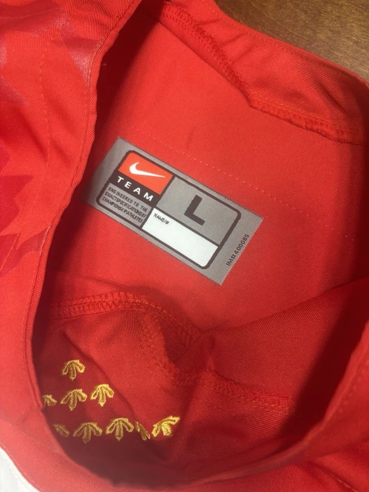 Camiseta olímpica de colección Nike Team Canada L hockey puntada roja 2014 parches cosidos Foto 3 de 4