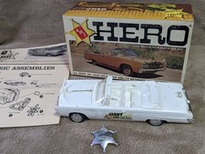 Rare Amt 1966 Hero Chrysler Imperial 125 Scale Model Car