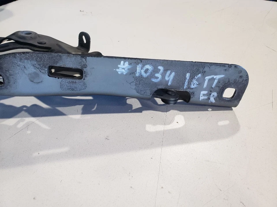Right Front Hood Bonnet Hinge - 2016 Audi TT Quattro MK3 S-LINE Conv - 8S0823302 - Image 3 of 4