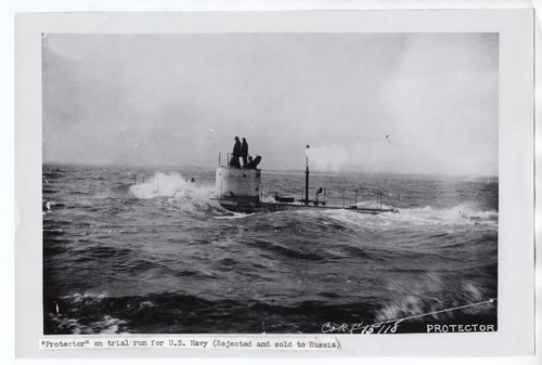1902? Lake Submarine Protector on Trials Official US Navy News Photo