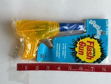 Vintage Yellow Super Flash Gun Hong Kong Sparks Inside Barrel - Wonderful Brand