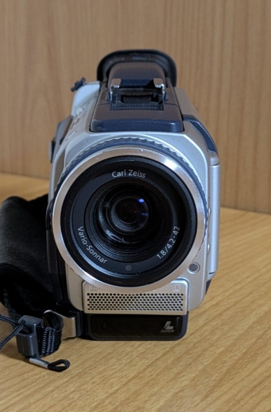 SONY DCR-TRV30 Handycam Camcorder NightShot MiniDV Japanese only