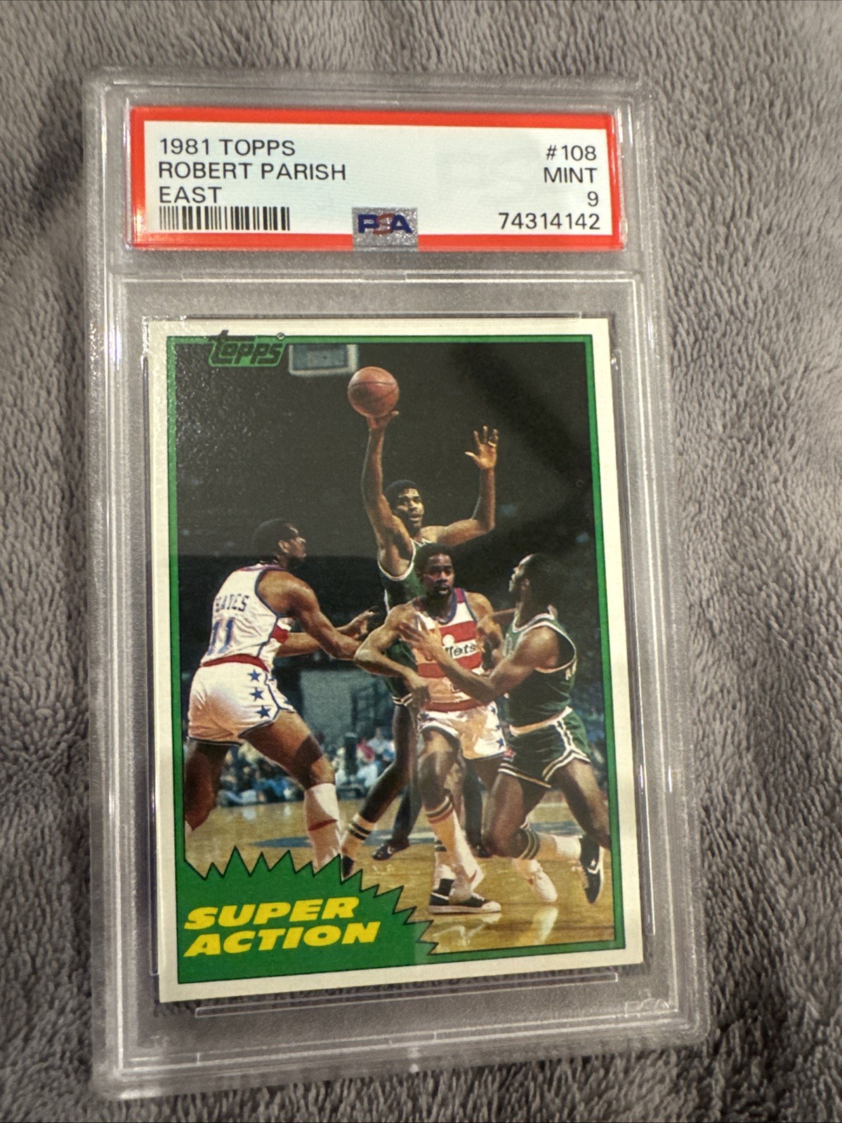 1981 Topps East #108 Robert Parish Super Action Boston Celtics HOF PSA 9 MINT