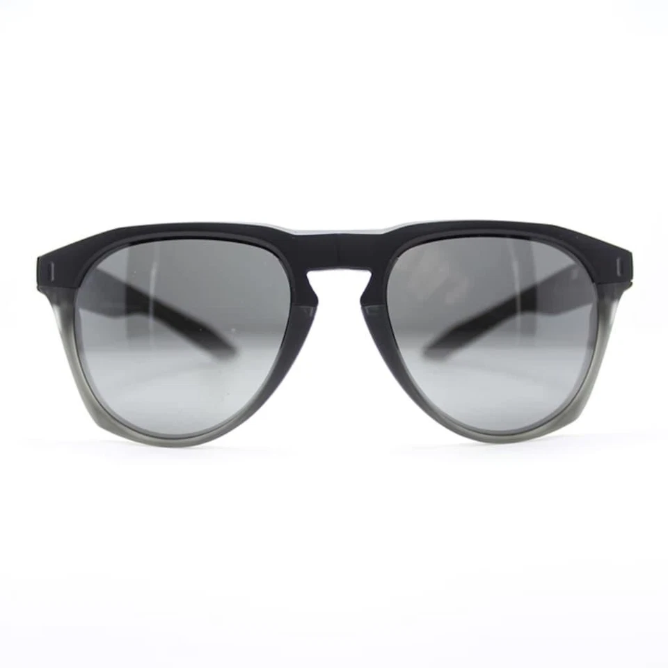 [EV1021-002] Gafas de sol Nike Essential Navigator para hombre Foto 2 de 4