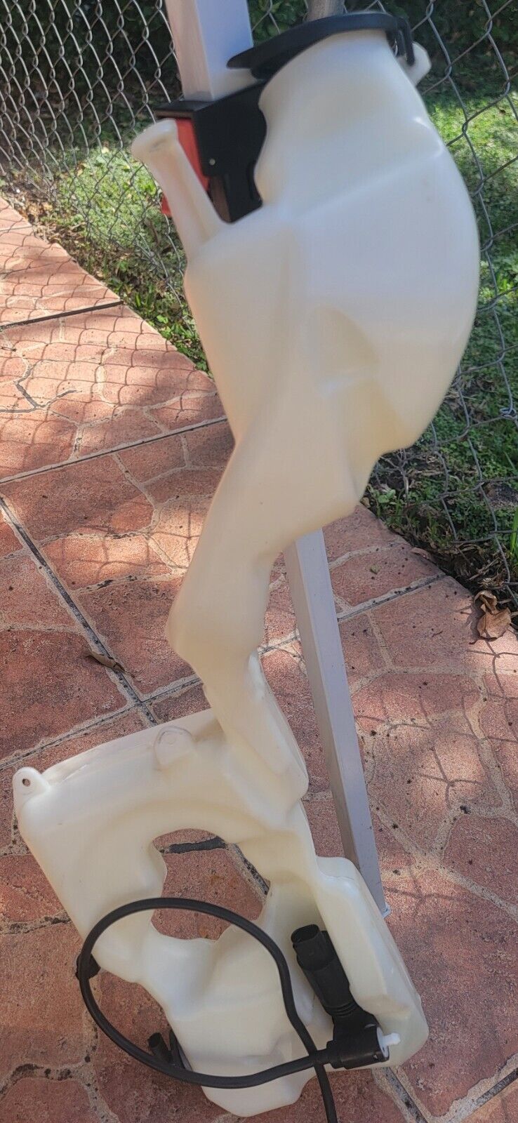Picture 4 of 6