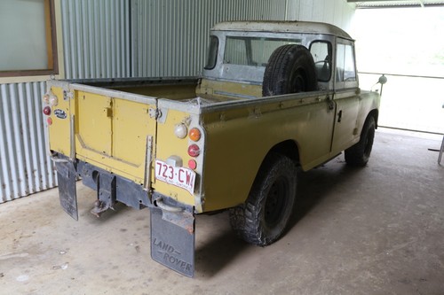1974 Land Rover Series 3 109 - Picture 2 of 13