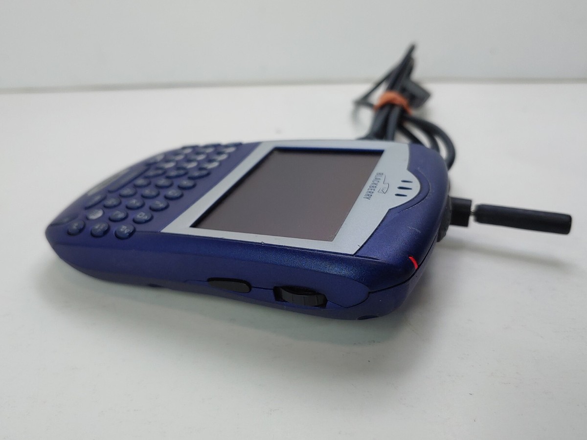 【レア】blackberry classic パンダ色 BlackBerry Passport 32GB Unlocked Smartphone, Black - Walmart.com