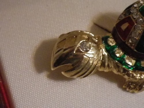 Vintage Amanda Smith Pin Brooch Turtle rhinestones enamel red green w/box - Picture 4 of 10
