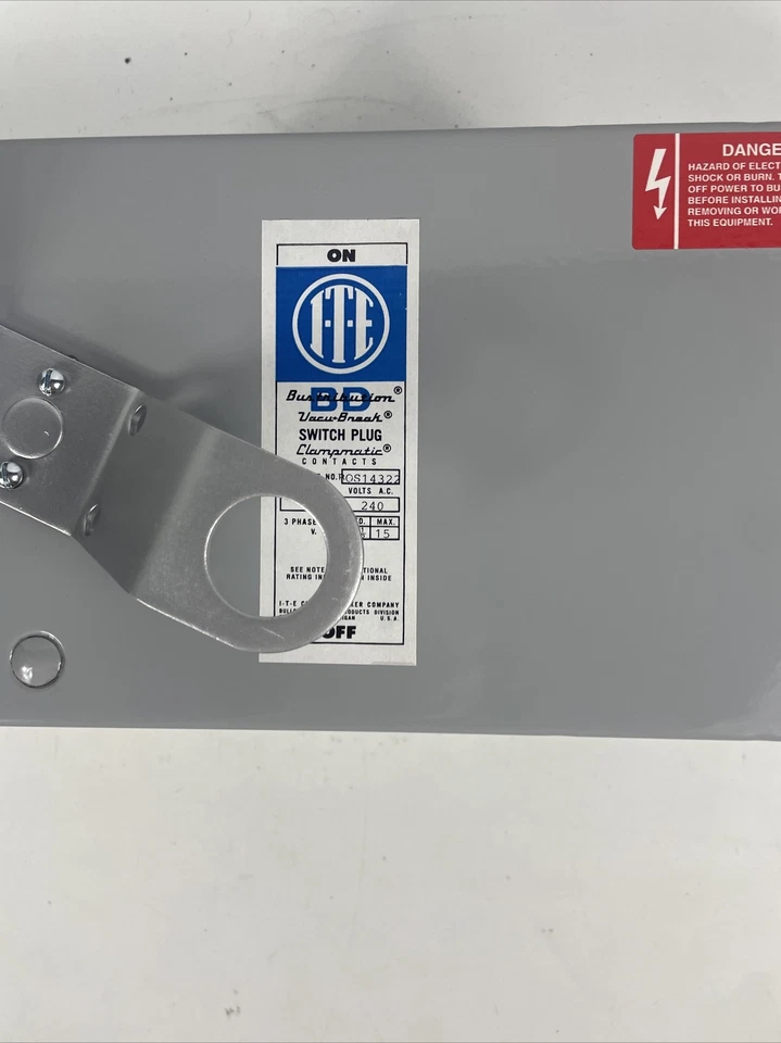 ITE SIEMENS BOS14322 60 AMP 240 VOLT 3P, 3 WIRE, FUSIBLE, BD SWITCH BUS PLUG - Image 2 of 4