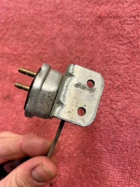 1952-1955 Kaiser Manhattan Deluxe Traveler Carolina Stop Brake Light Switch  - Image 4 of 4