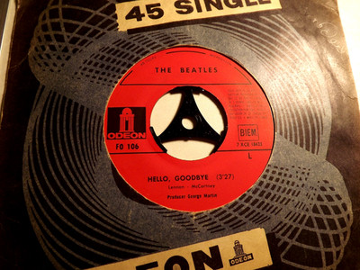 45rpm vinyl record...The Beatles...Hello, Goodbye/I Am The Walrus...60s Pop/Beat
