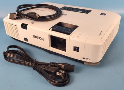 Epson, PowerLite 1915 Projector 4000 Lumens 1024x768 HDMI, 442 Lamp Hours. - Image 1 of 4
