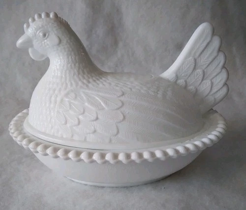 Indiana Glass Milk Glass White Hen on Nest - Stippled Base - Vintage