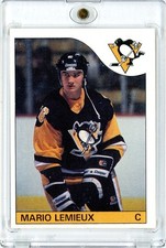 1985 Topps Mario Lemieux Rookie Card #9 RC Pittsburgh Penguins NHL Hockey. rookie card picture