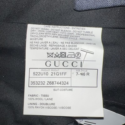 GUCCI Exclusive Men's Business Suit SZ 46 R / 32 Navy Blue Black