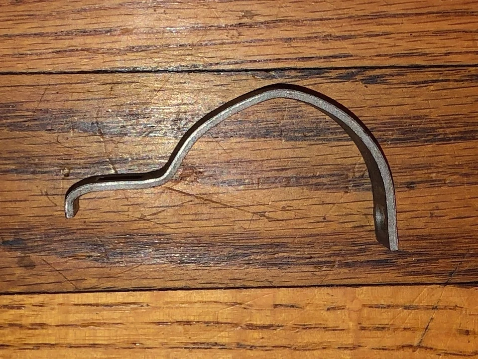 NOS FoMoCo 1958-59 Ford Fairlane V8 Single or Dual Exhaust Rear Tailpipe Hanger - Image 2 of 4