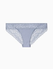 Calvin Klein Women's Perfectly Fit Etched Lace Bikini Underwear S QF5335