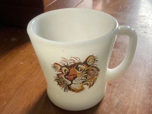 Vintage Fire King Esso Exxon Tony the Tiger Mug Cup Anchor Hocking Milk Glass