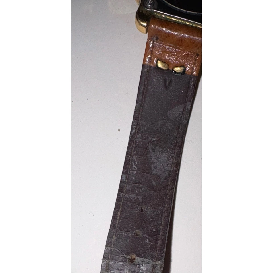 Кварцевые часы Lorus Disney Mickey Mouse коричневый кожаный ремешок золотистый цвет пожалуйста прочтите - Изображение 3 из 4