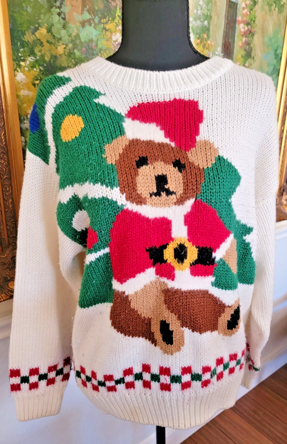 HASTINGS & SMITH Women's Medium Santa Claus Bear Christmas Crew Neck Sweater