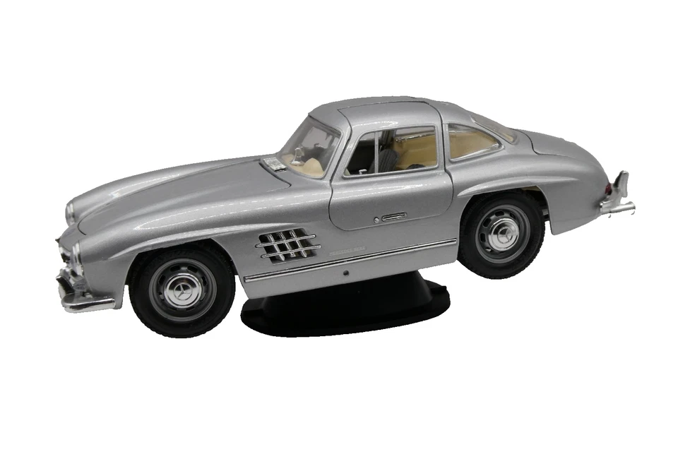 MERCEDES 300SL (1954) 1/18 BBURAGO - Photo 2/4