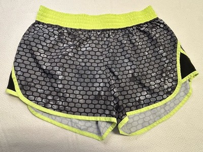 Pantalones cortos de running Champion negros y verdes. Talla M.