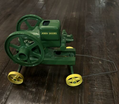 Vintage Ertl John Deere Hit & Miss Replica Engine 1/6 Scale -Pristine Condition