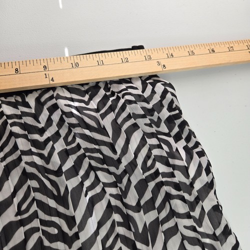 Faded Glory Girls Black and White Zebra Print Short Pull On Skirt Size XL 14/16 - Picture 5 of 7