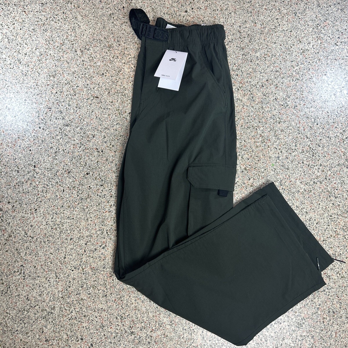 Nike SB Kearny Cargo Skate Pants Vintage Green/White FV7347-355