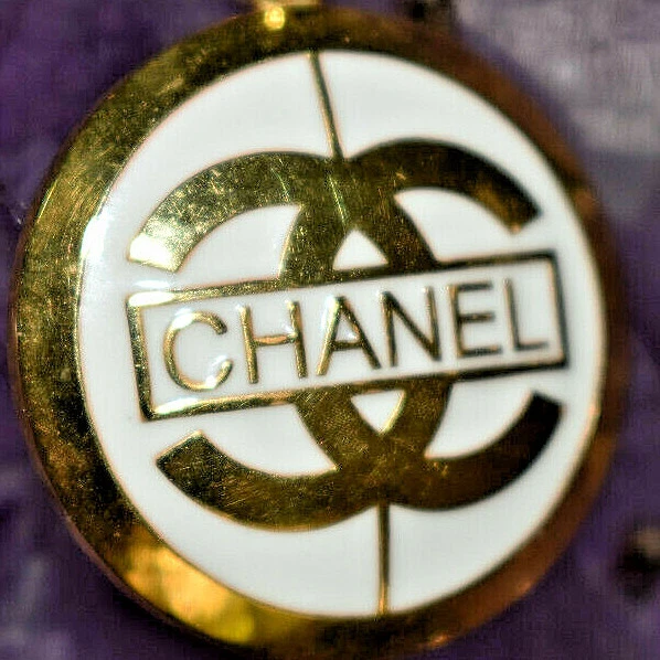 Chanel interlocking store c necklace