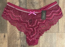 NWT Frederick's of Hollywood Caroline Fuchsia Pink Sissy Lace Panties Medium