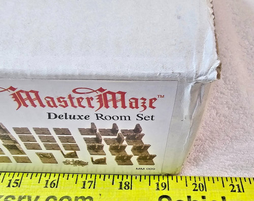 Dwarven Forge Master Maze MM-009 Deluxe Room Set NIB Resin Torches OOP VTG - NEW - Picture 12 of 12