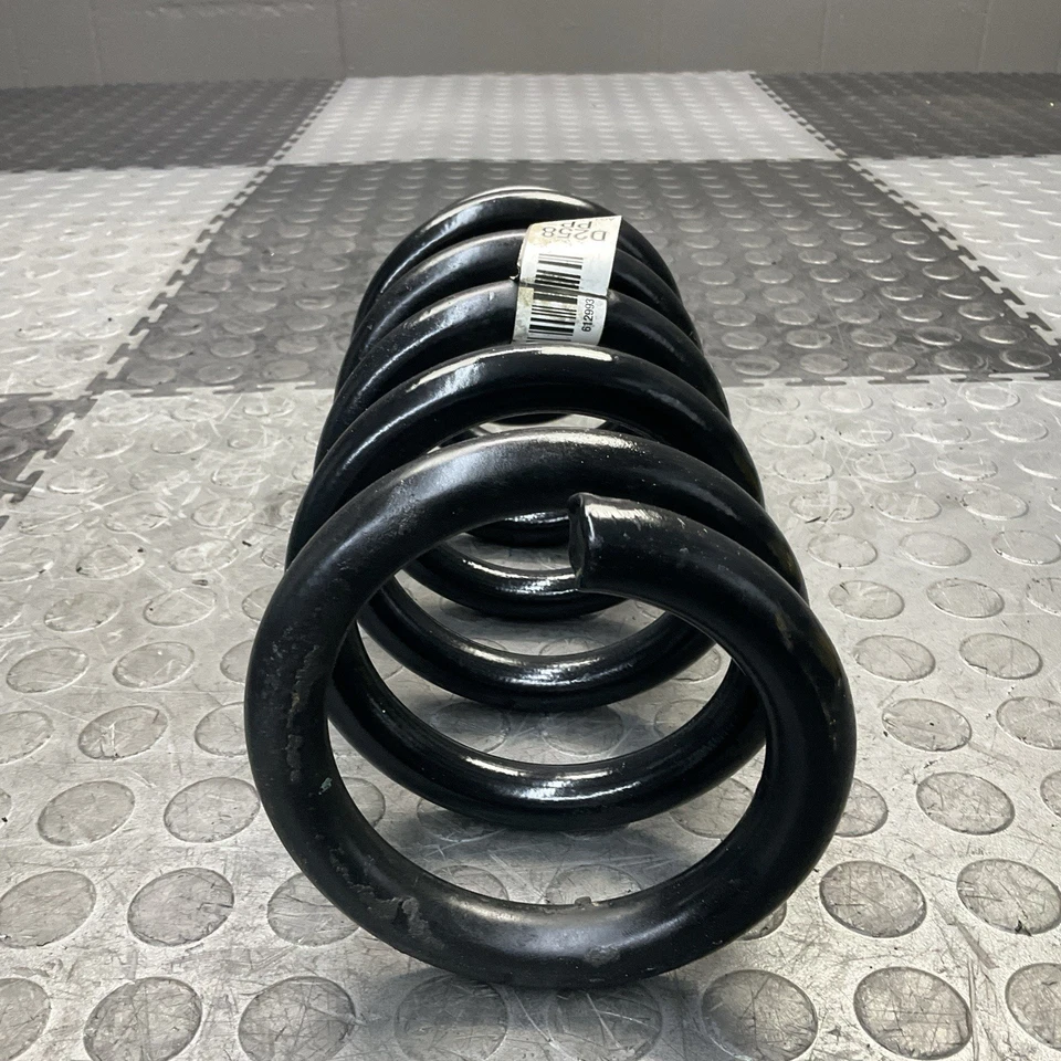 Muelle helicoidal de suspensión trasera izquierda o derecha Ford Taurus 2010-2012 OEM Foto 3 de 4