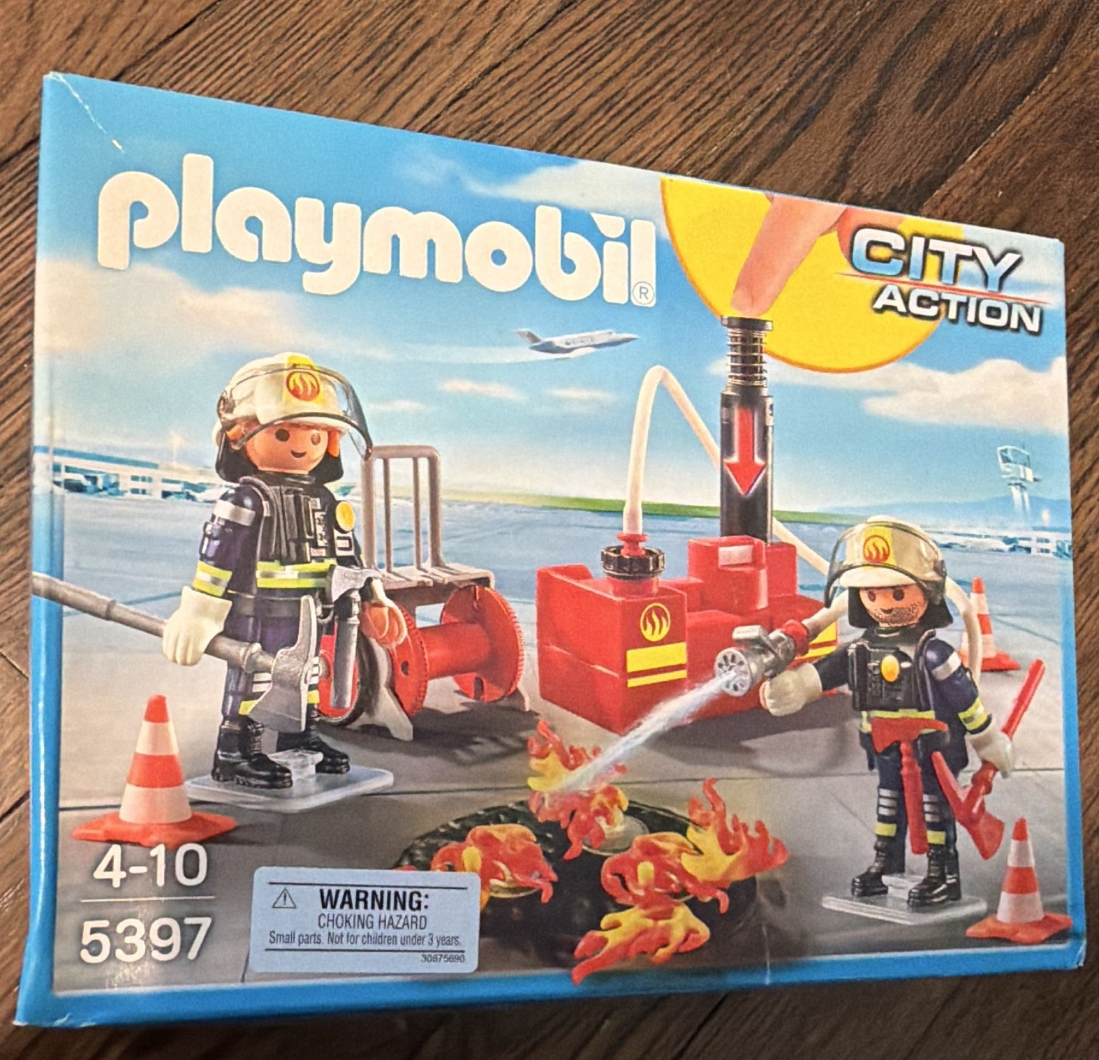 PLAYMOBIL 5397 City Action Airport Firefighters Water Pump NEW DISCONTINUED HTF