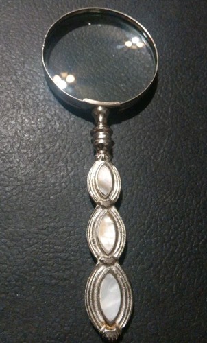 Vintage Magnifying Glass w/Mother of Pearl Inlay Handle 8 Inches Long
